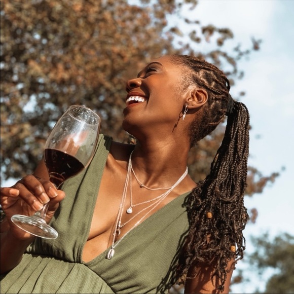 Lightning small silver hoop earrings - Picture 2 of 5